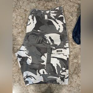 Men’s Wrangler shorts size 38